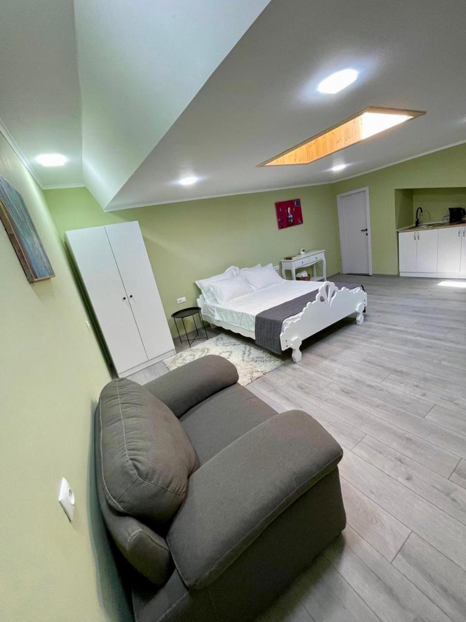 Apartment Art Tabidze *
